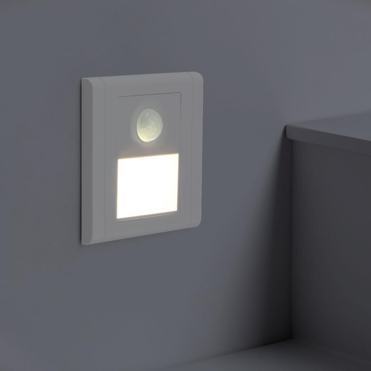 Baliza LED Empotrable con Sensor PIR Nomis Square 1.2W